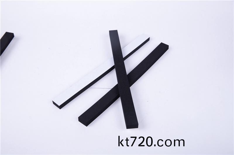 CR減震保溫(wen)條(tiao)