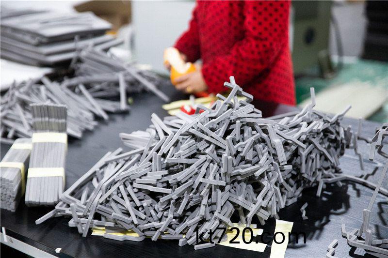 CR減震保溫(wen)條(tiao)